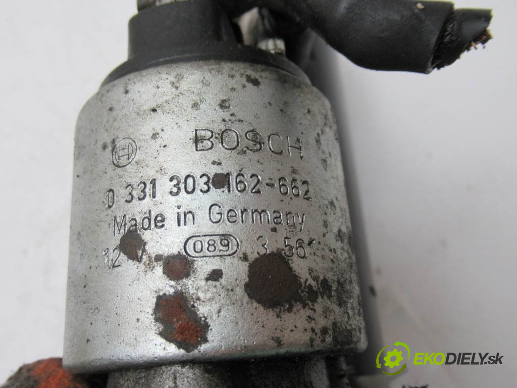 Volkswagen Passat B5 FL       0  štartér 068911024F