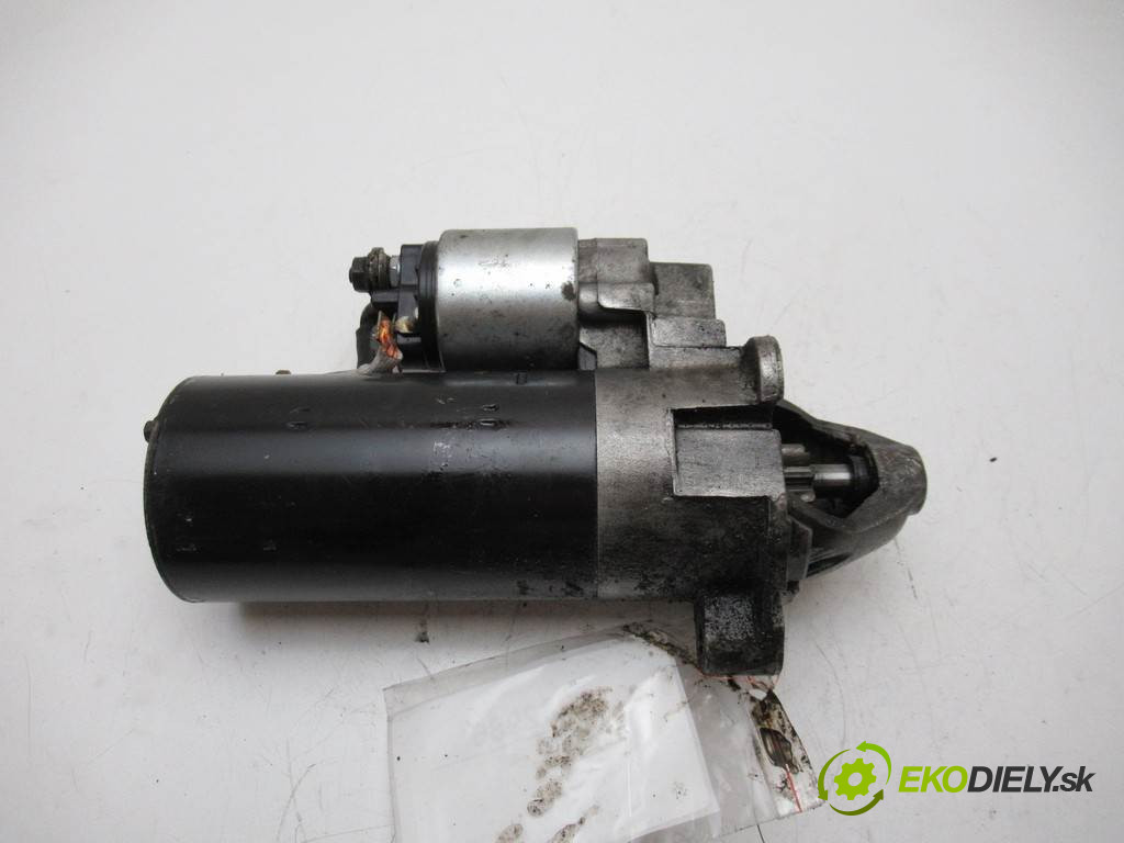 Volkswagen Passat B5 FL       0  štartér 068911024F