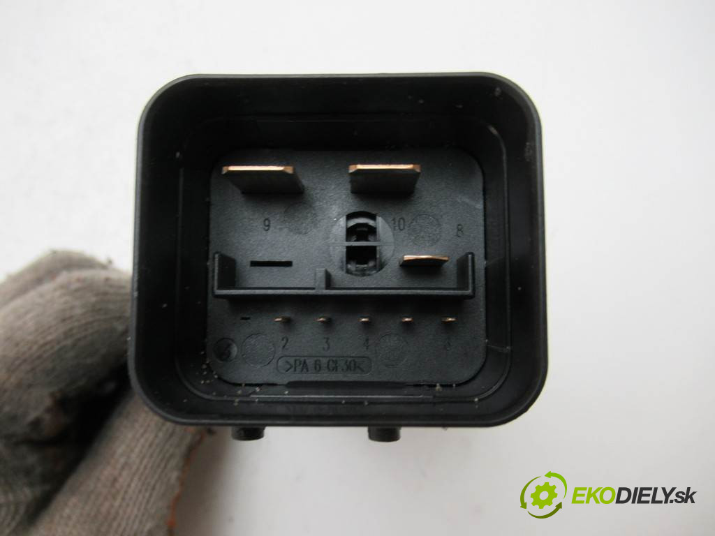 Skoda Fabia II       0  modul řídící jednotka ventilátoru 5J0919506