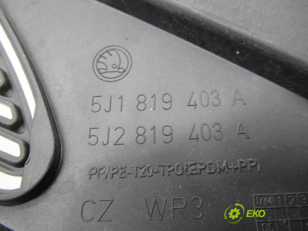 Skoda Fabia II       0  torpédo, plast pod čelné okno 5J1819403A