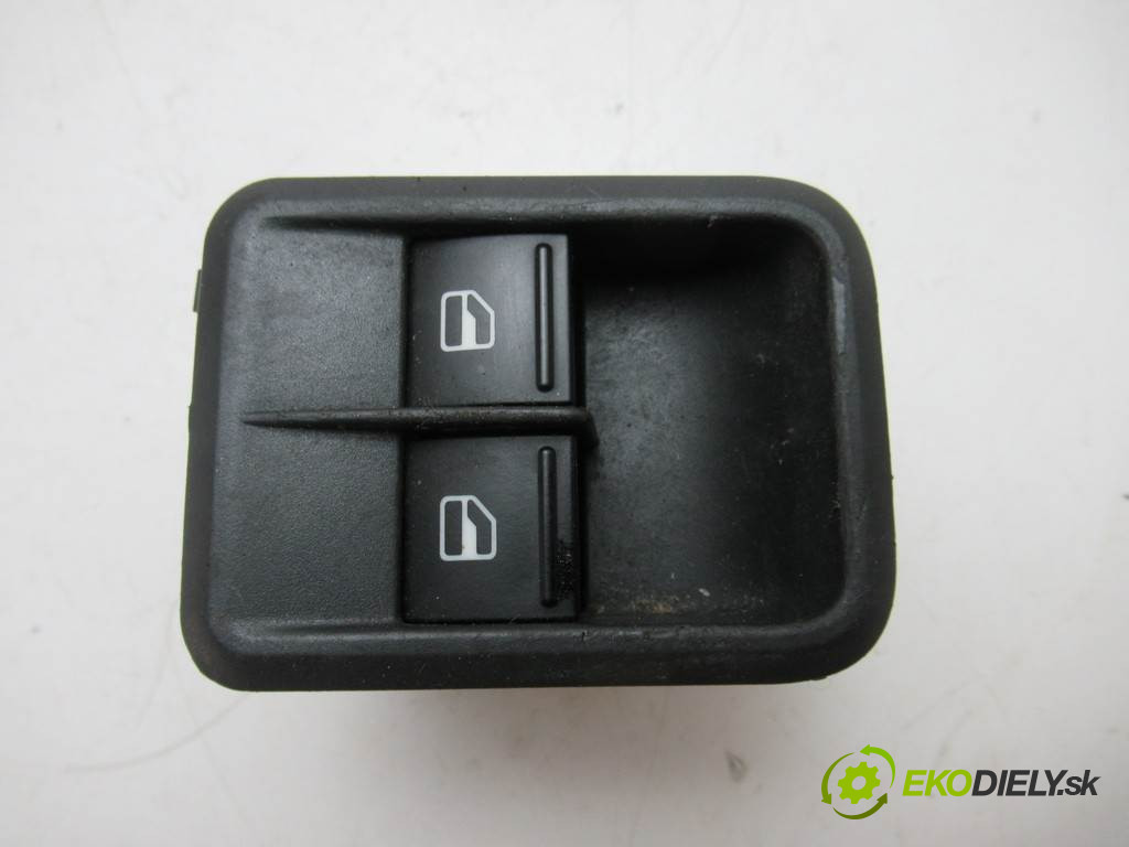 Skoda Fabia II       0  přepínač oken 5J0867171B