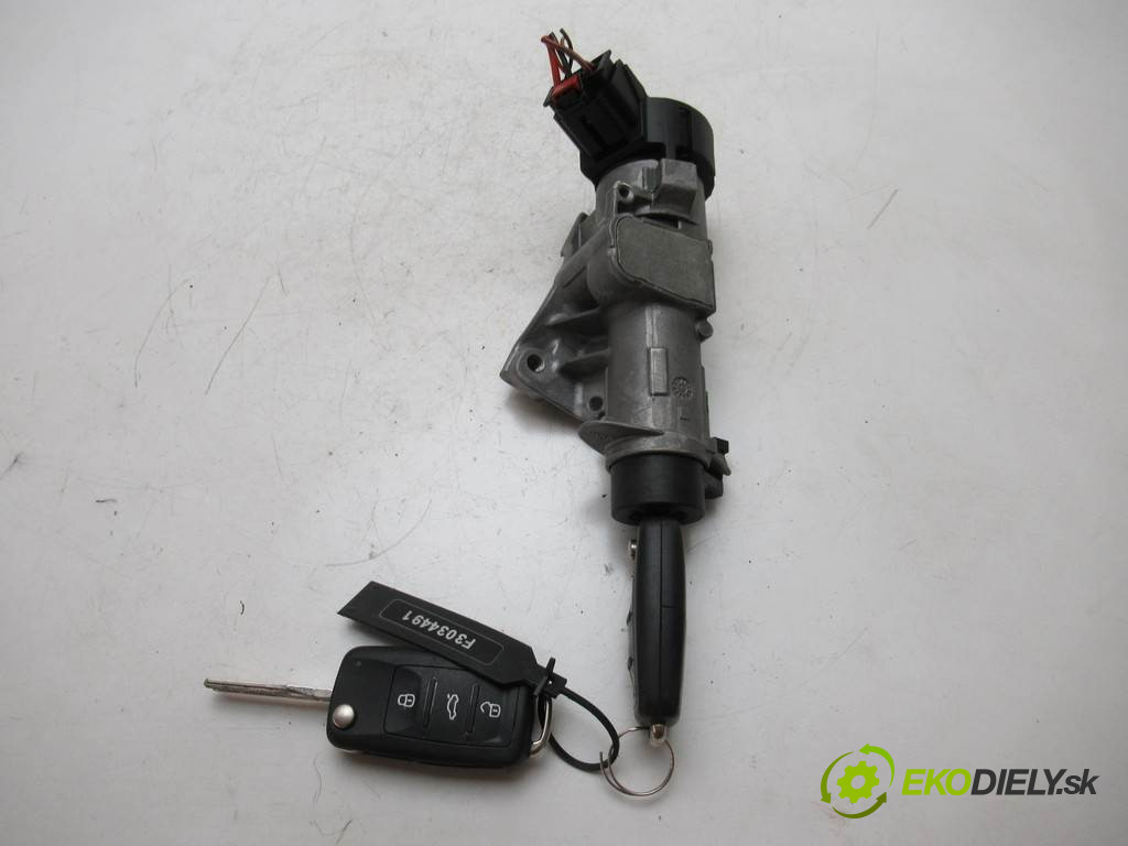 Skoda Fabia II       0  spínačka 6R0905851D