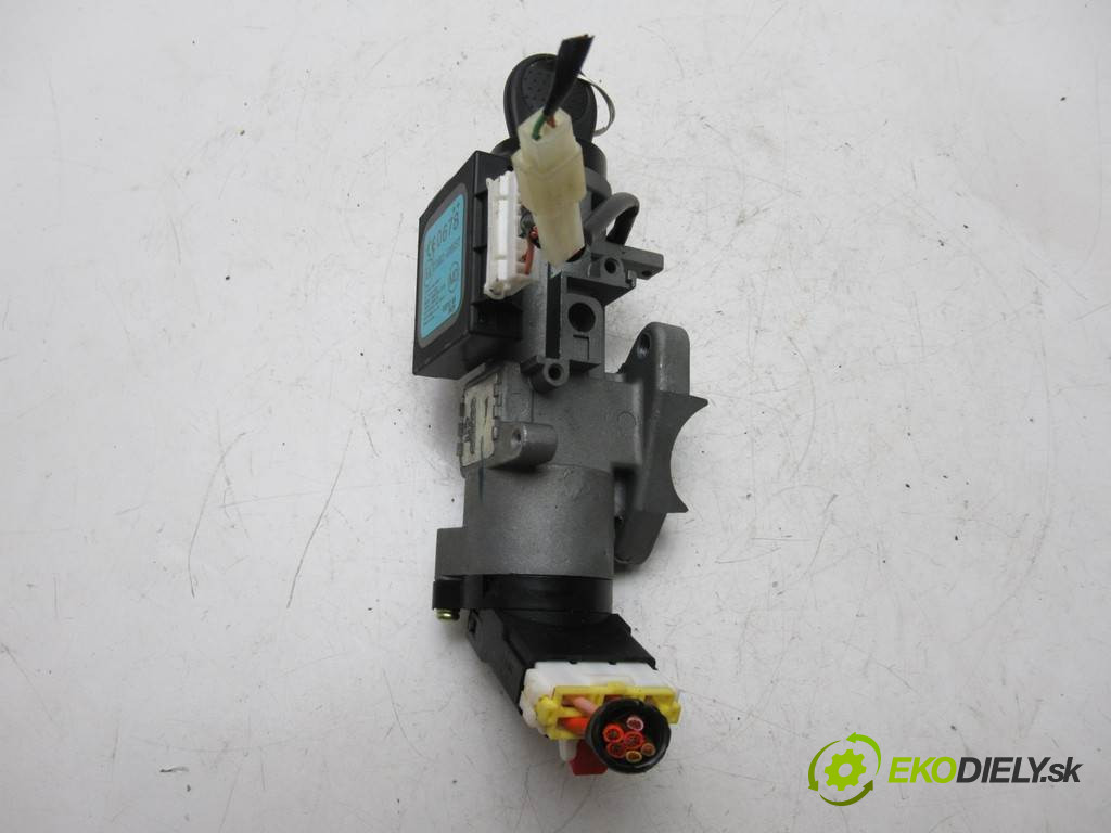 Chevrolet Aveo LIFT       0  spínačka 96983194