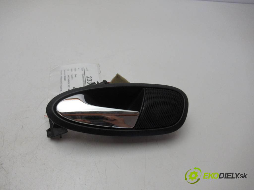 Seat Leon II       0  kľučka predný ľavá strana vnútorná 5P0837113