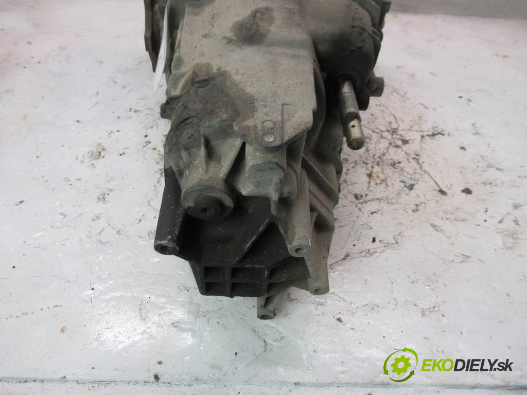 Volkswagen Passat B5       0  prevodovka - EEN
