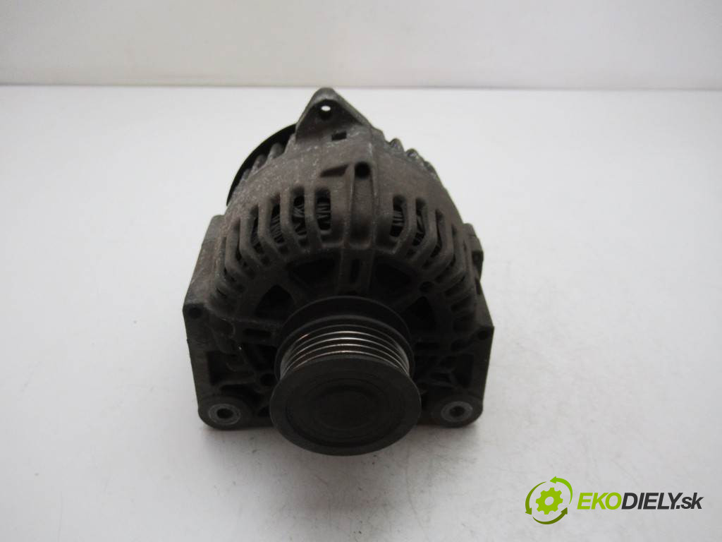 Nissan MICRA K12       0  alternátor 8200100907