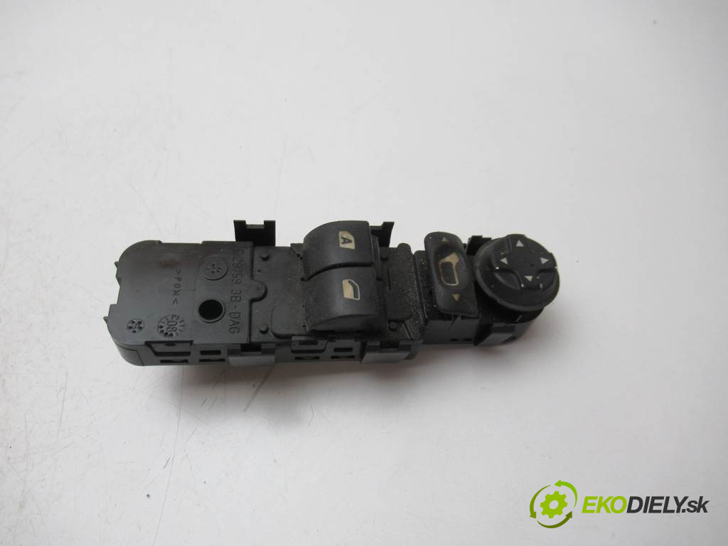 Peugeot 207       0  přepínač oken 9654859177