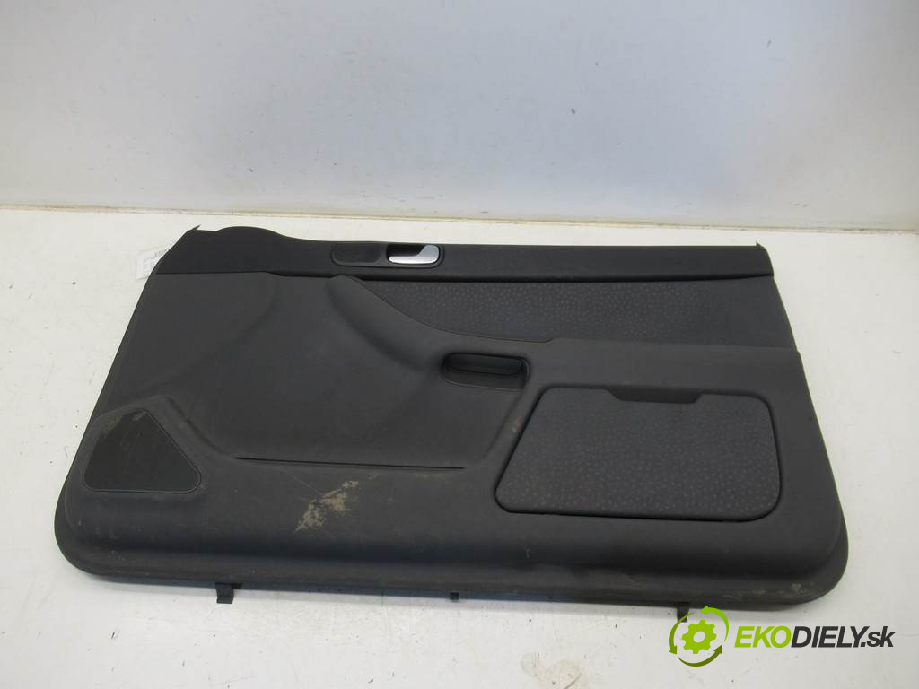 Audi A3 8L       0  ča dveře přední část pravý tapacír