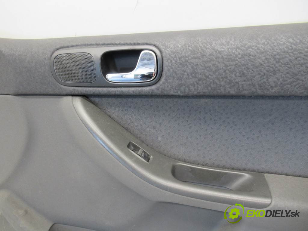 Audi A3 8L       0  ča dveře přední část pravý tapacír