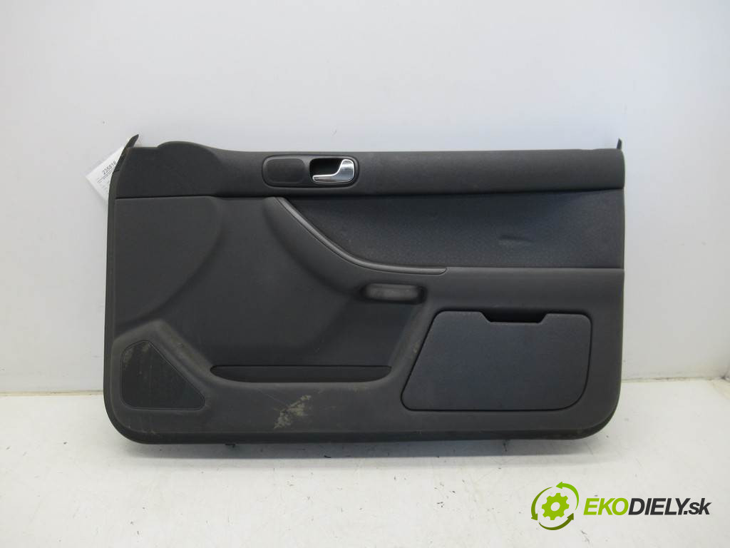 Audi A3 8L       0  ča dveře přední část pravý tapacír