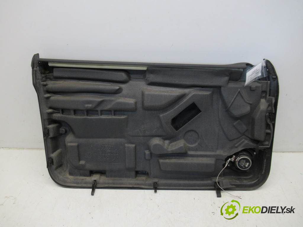 Audi A3 8L       0  ča dveře přední část pravý tapacír