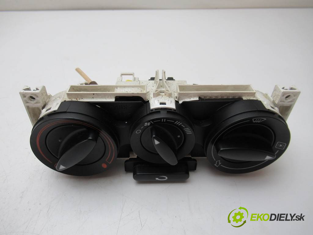 Audi A3 8L       0  panel ovládaní topení 8L0819045A