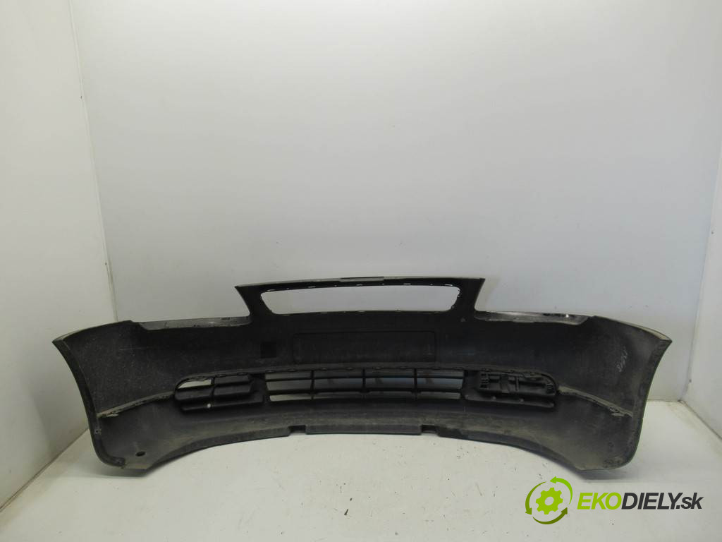 Audi A3 8L       0  nárazník přední část