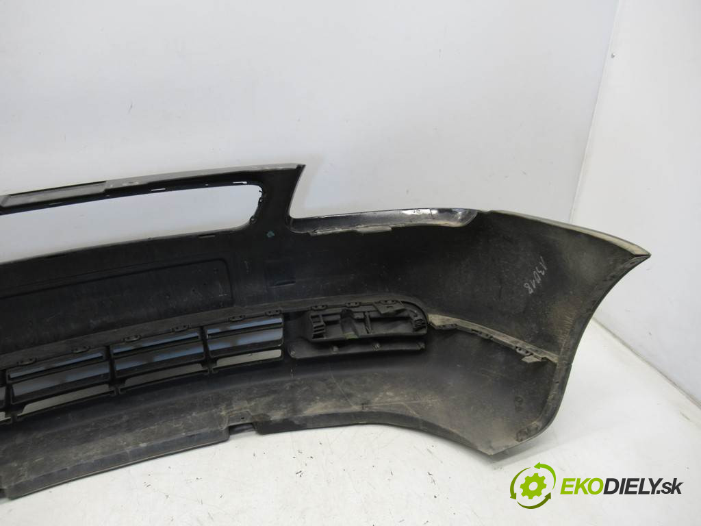 Audi A3 8L       0  nárazník přední část