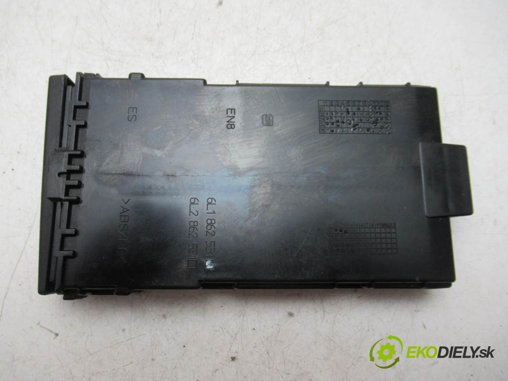 Seat Ibiza III 6L       0  držák na nápoje 6L1862531
