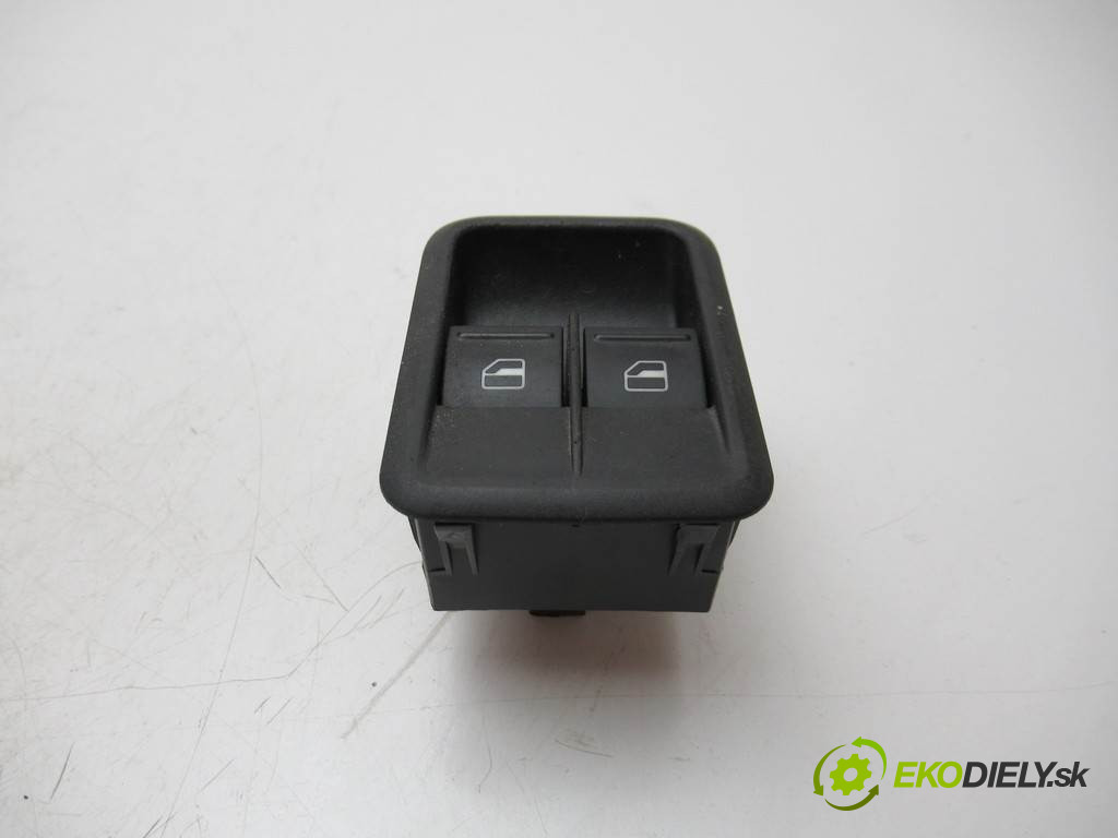 Skoda Fabia II       0  prepínač okien 5J0867171A