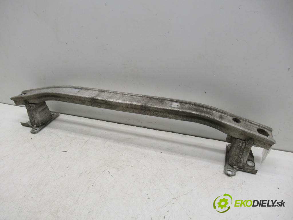 Renault Clio III LIFT       0  výztuha nárazníka přední část 8200834849A