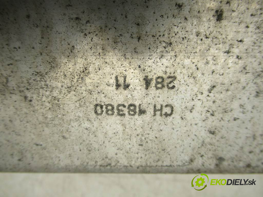 Renault Clio III LIFT       0  výztuha nárazníka přední část 8200834849A