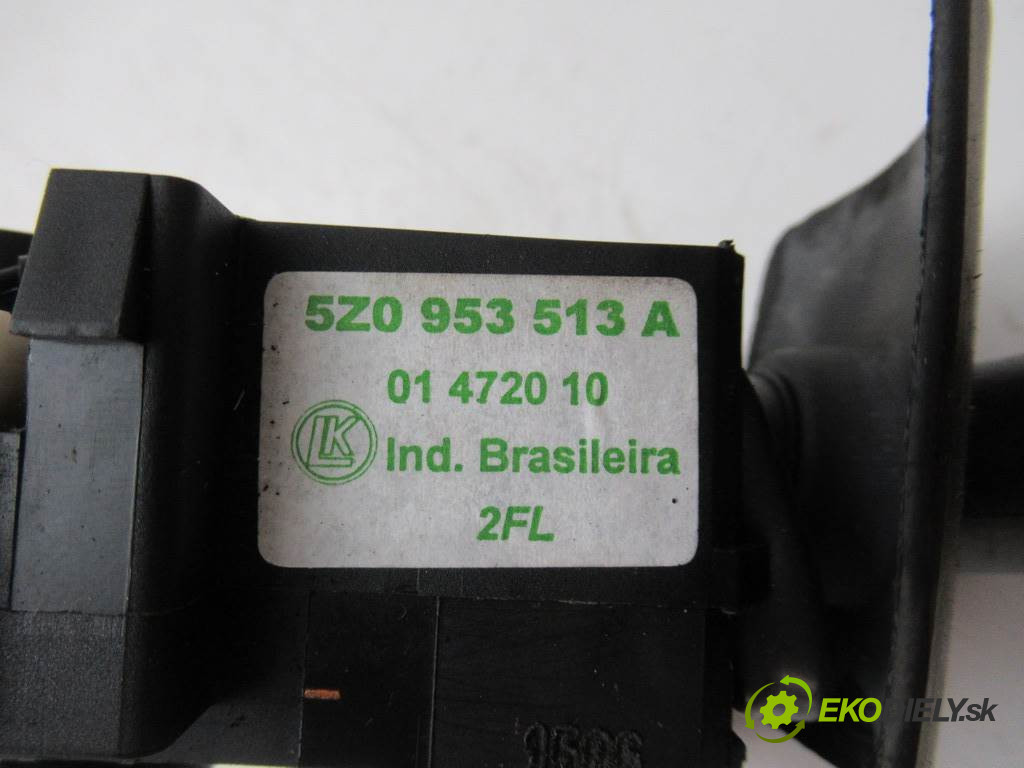 Volkswagen Fox       0  prepínač smeroviek 5Z0953513A