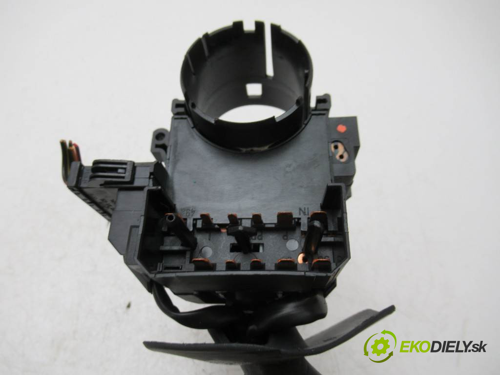 Volkswagen Fox       0  prepínač smeroviek 5Z0953513A