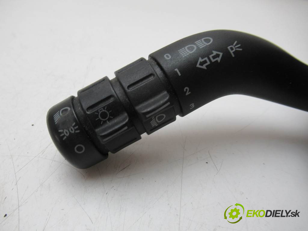 Volkswagen Fox       0  prepínač smeroviek 5Z0953513A