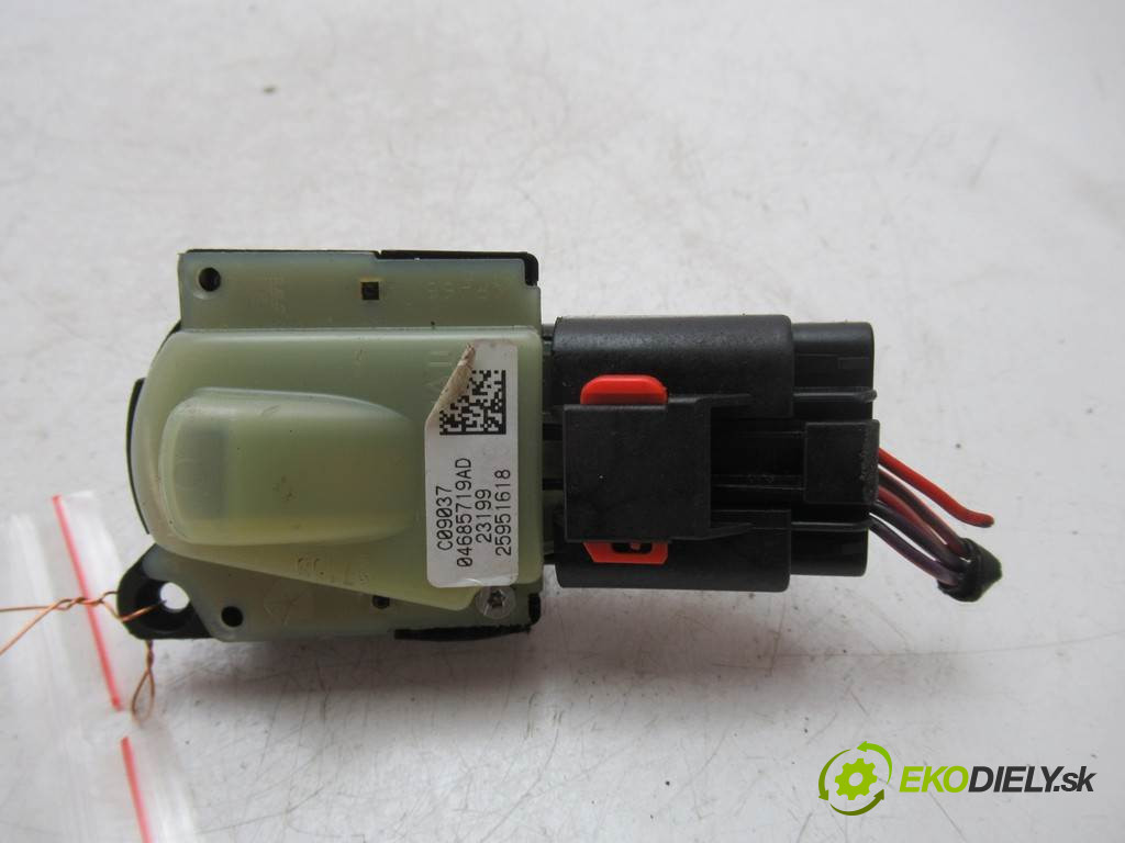 Chrysler PT Cruiser       0  kocka, vložka spínacej skrinky 04685719AD