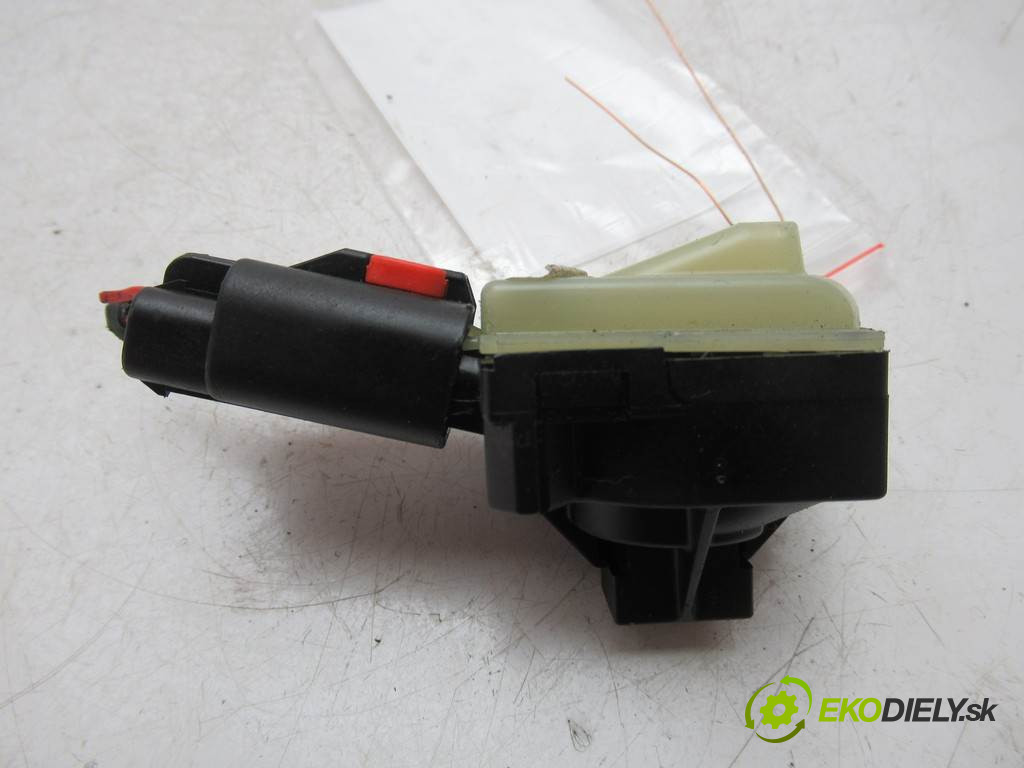 Chrysler PT Cruiser       0  kocka, vložka spínacej skrinky 04685719AD