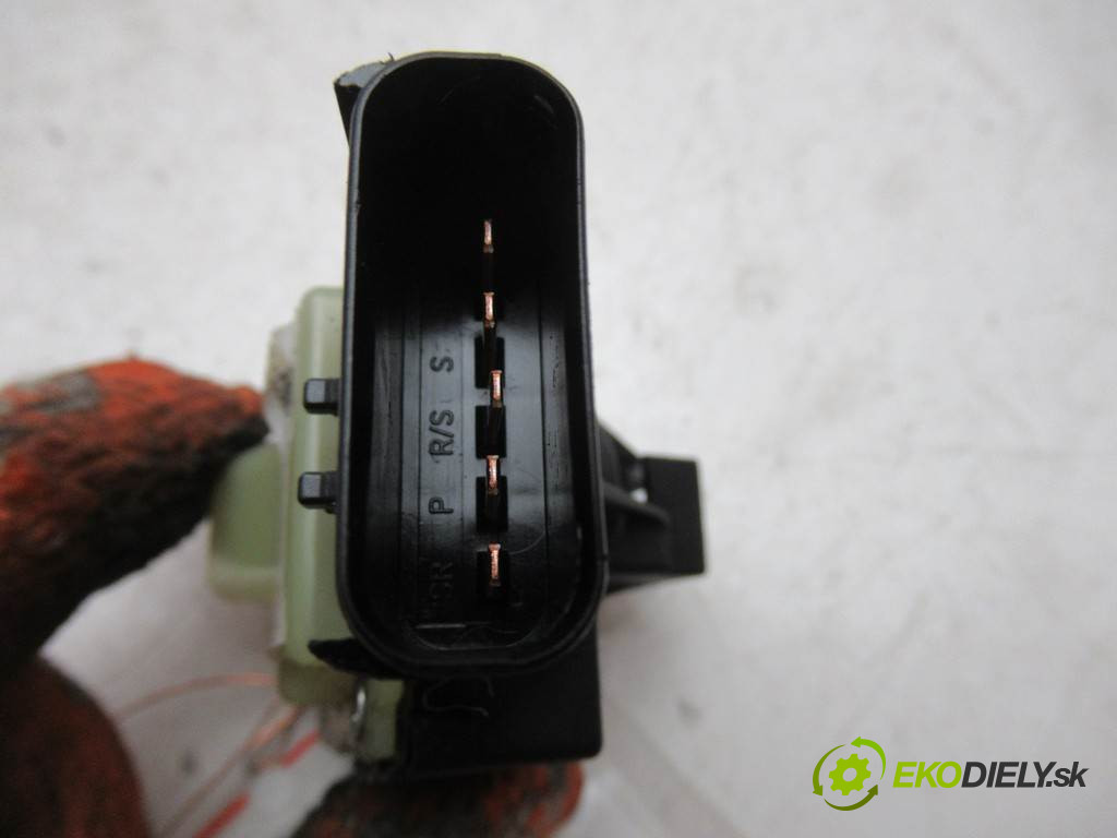 Chrysler PT Cruiser       0  kocka, vložka spínacej skrinky 04685719AD