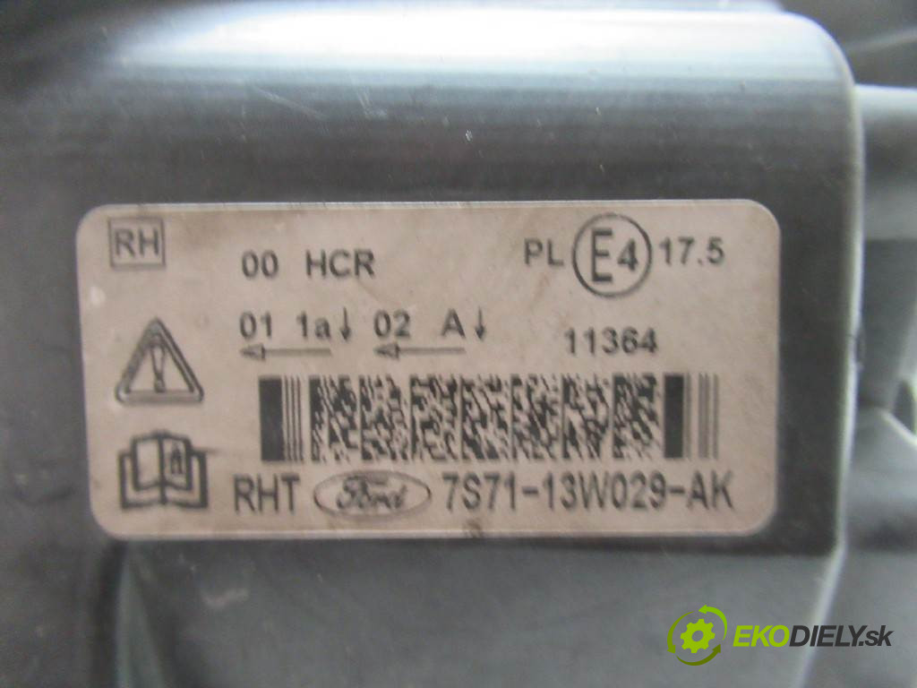 Ford Mondeo Mk4       0  svetlo pravy 7S7113W029AK