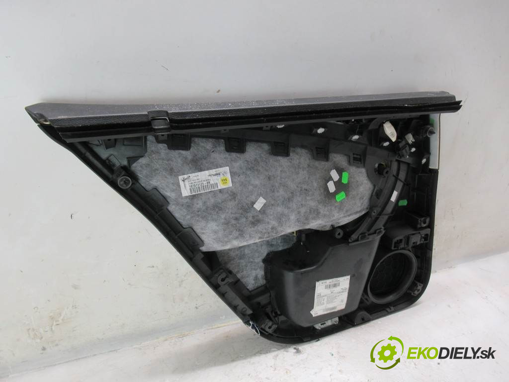 Volkswagen Passat B6       0  ča dveře zadní část pravý tapacír