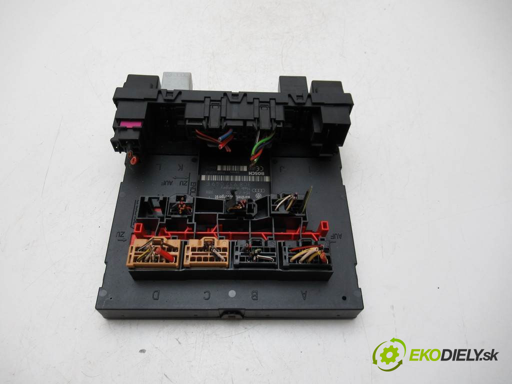 Volkswagen Passat B6       0  modul bordnetz 3C8937049E