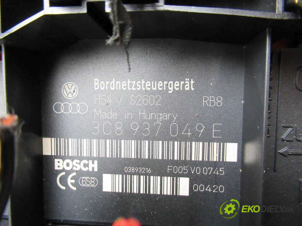 Volkswagen Passat B6       0  modul bordnetz 3C8937049E