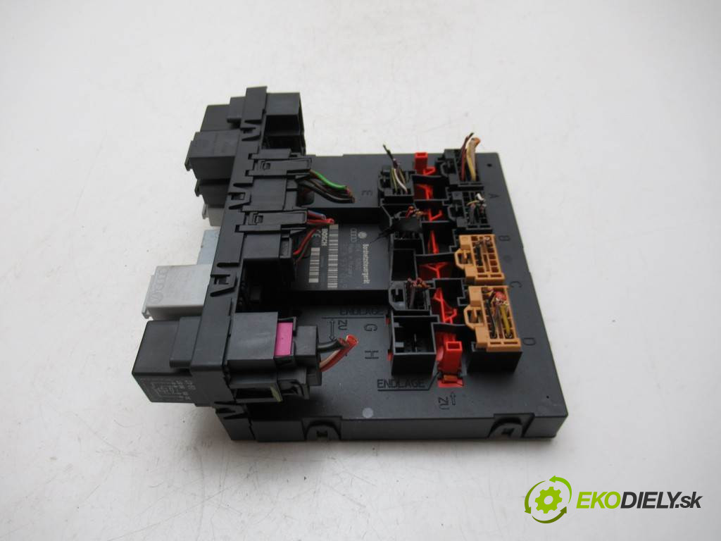 Volkswagen Passat B6       0  modul bordnetz 3C8937049E