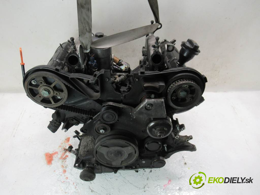 Audi A6 C5       0  motor AKE