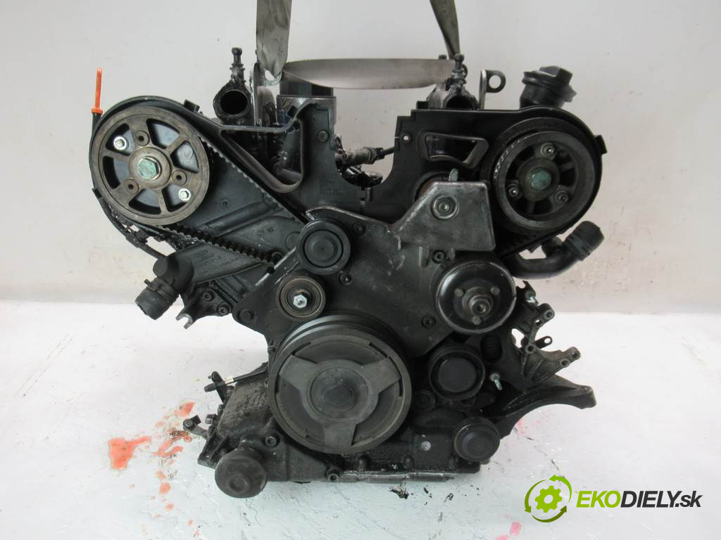 Audi A6 C5       0  motor AKE