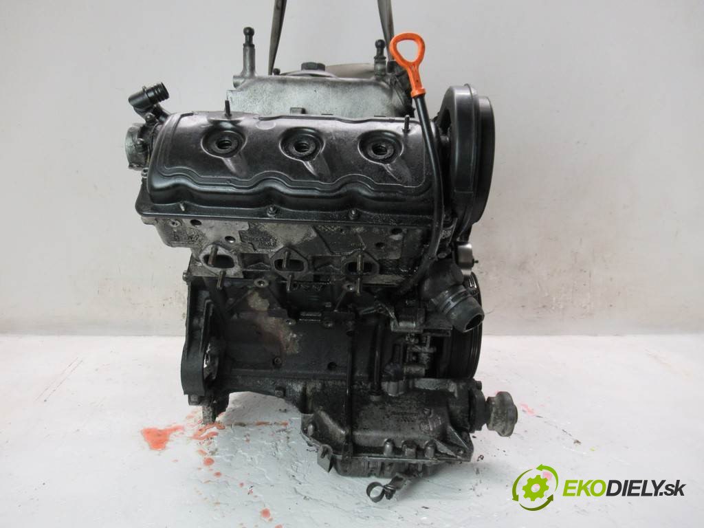 Audi A6 C5       0  motor AKE