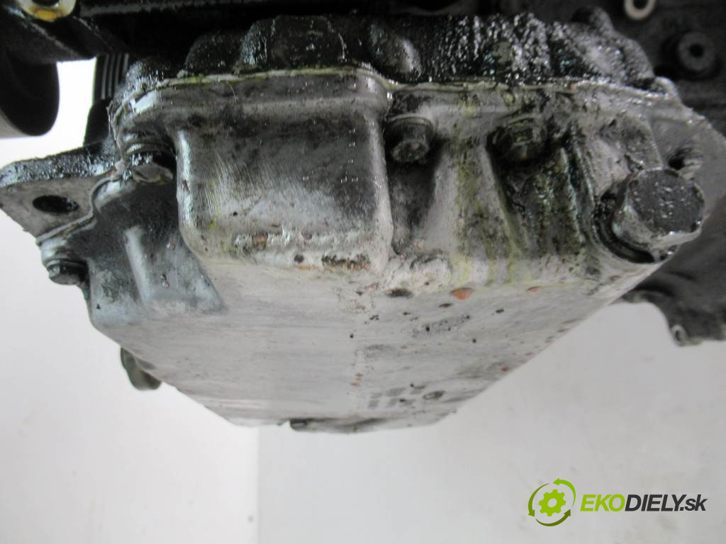 Audi A6 C5       0  motor AKE