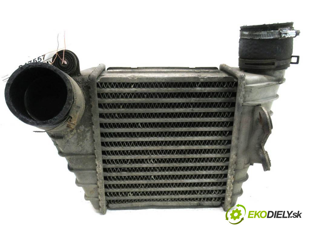 Volkswagen Golf IV       0  intercooler 1J0145805D