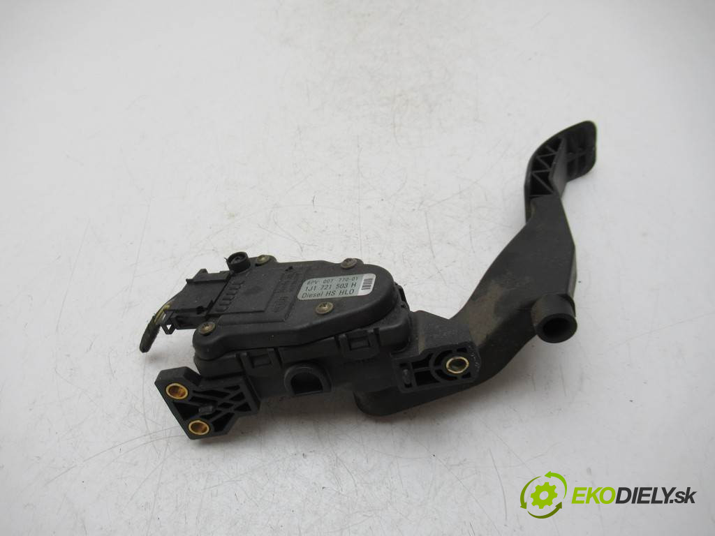 Volkswagen Golf IV       0  potenciometer plynového pedálu 1J1721503H
