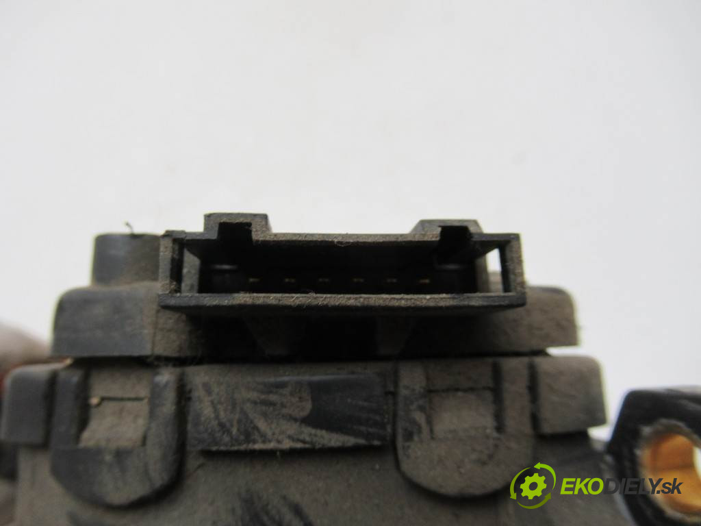 Volkswagen Golf IV       0  potenciometer plynového pedálu 1J1721503H