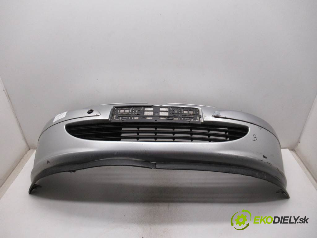 Peugeot 307 SW       0  nárazník predný