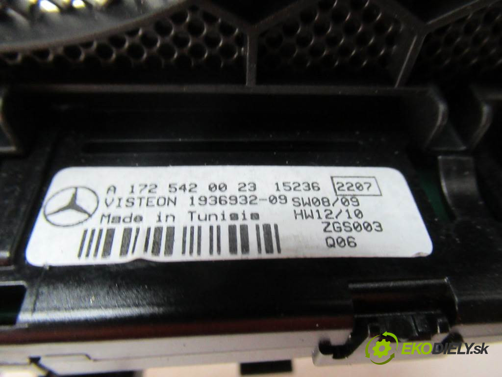 Mercedes-Benz A W176       0  dislpej pdc A1725420023