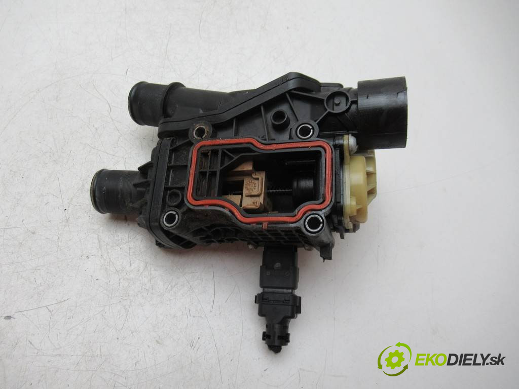Peugeot 308 II SW       0  obal termostatu 9804160380
