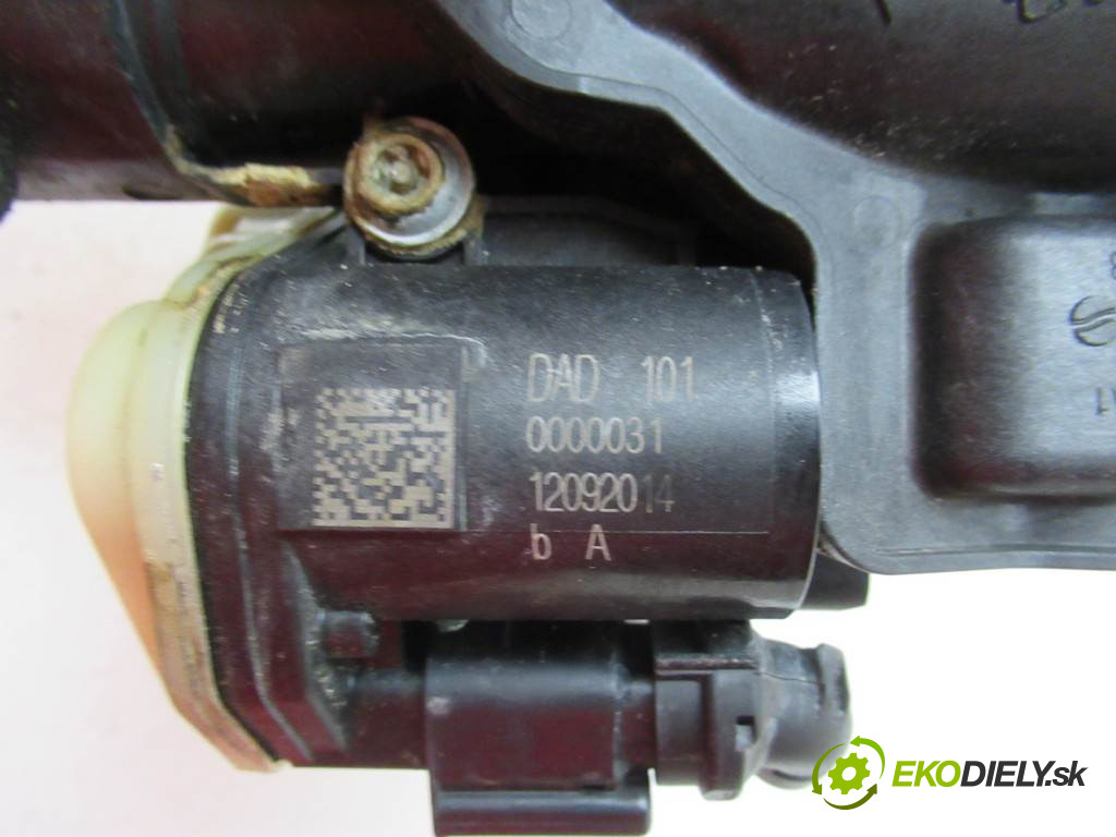 Peugeot 308 II SW       0  obal termostatu 9804160380