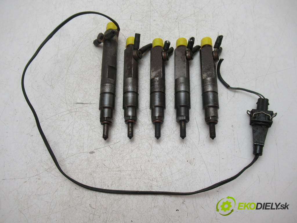 Volkswagen Transporter IV T4       0  vstřikovací ventily 074130202A      074130201C