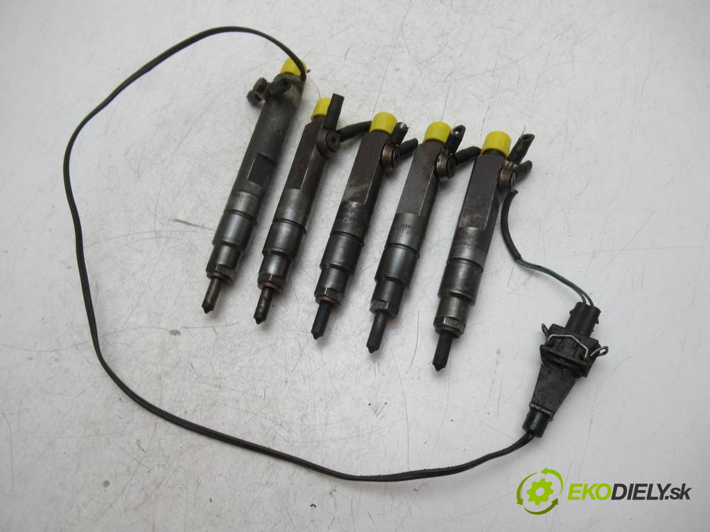 Volkswagen Transporter IV T4       0  vstřikovací ventily 074130202A      074130201C