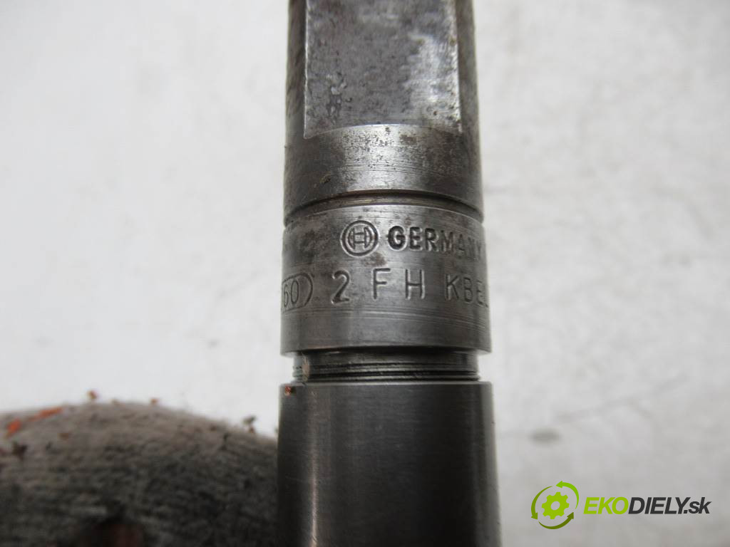 Volkswagen Transporter IV T4       0  vstřikovací ventily 074130202A      074130201C