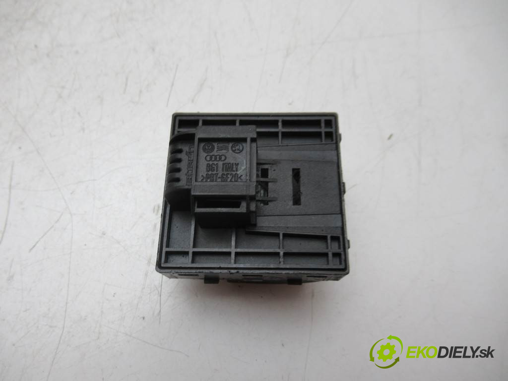 Audi A4 B7       0  prepínač okien 8E0959851A