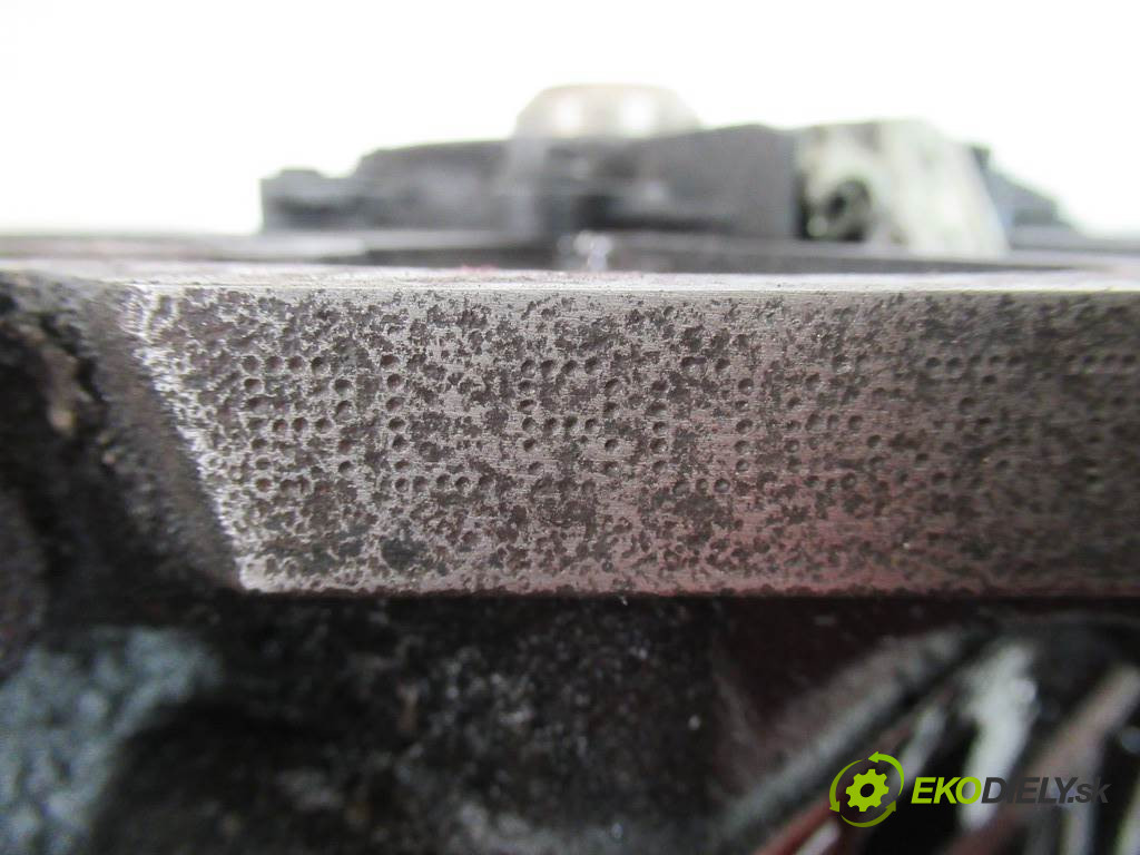 Audi A4 B7       0  motor BLB
