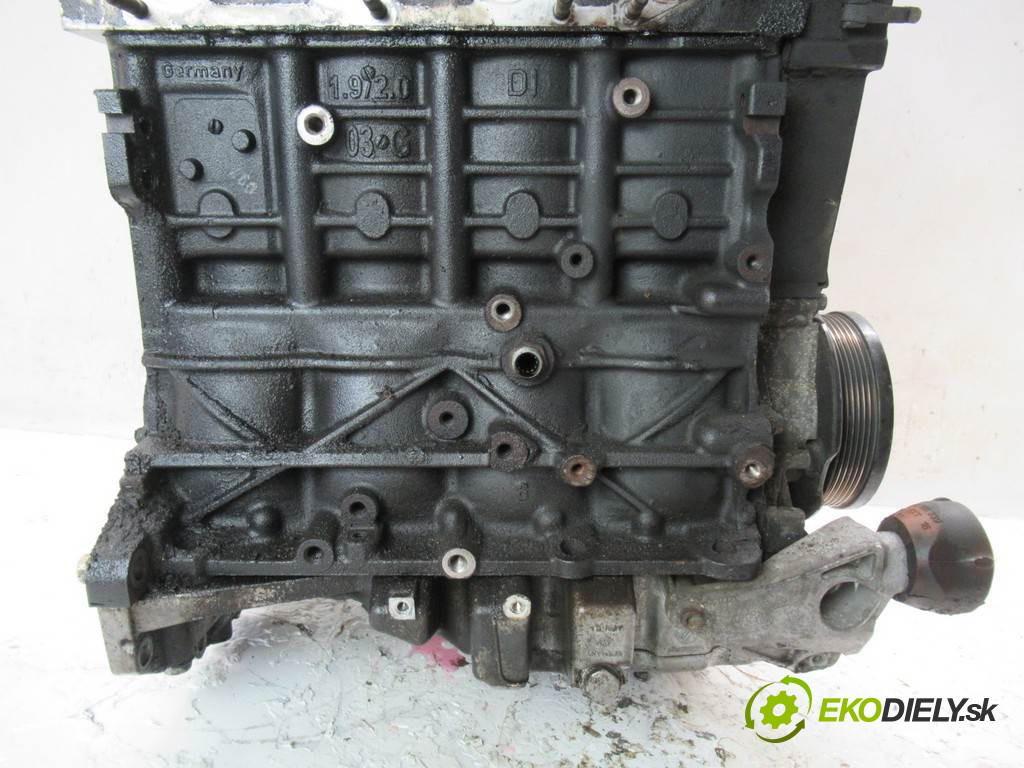 Audi A4 B7       0  motor BLB